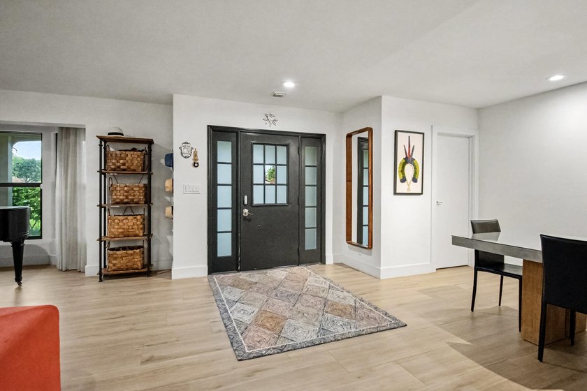 Welcome to this beautifully renovated 5BR/3.5BA home plus - photo 25