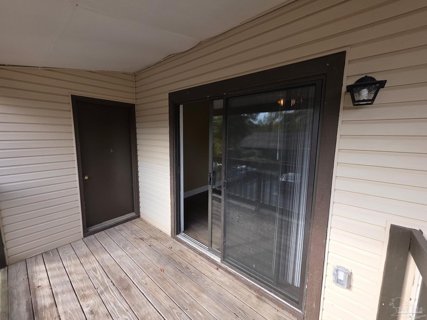 Affordable, immaculately clean upstairs 2BR/2BA condo ideally - photo 33