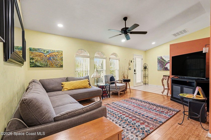 Get ready to be impressed with this move-in-ready beachside home - photo 3