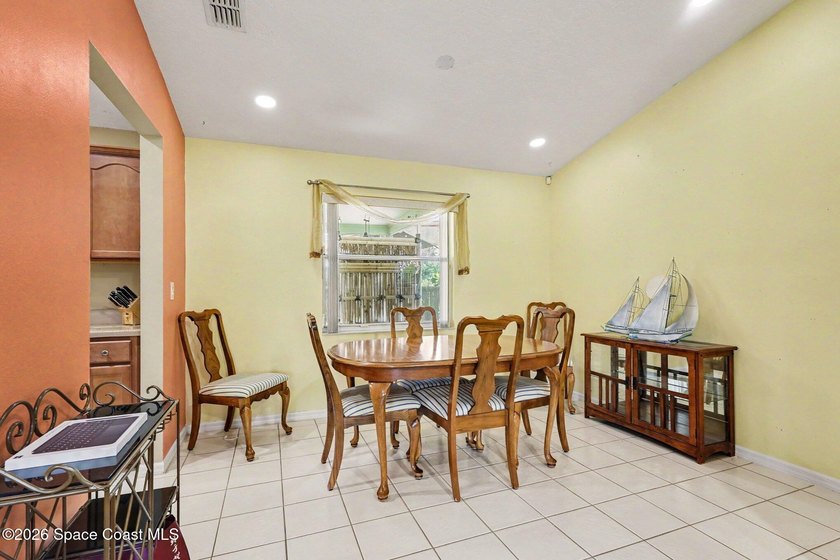 Get ready to be impressed with this move-in-ready beachside home - photo 4