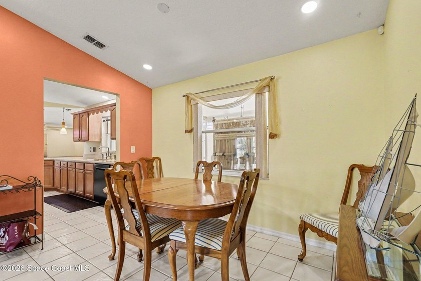 Get ready to be impressed with this move-in-ready beachside home - photo 5
