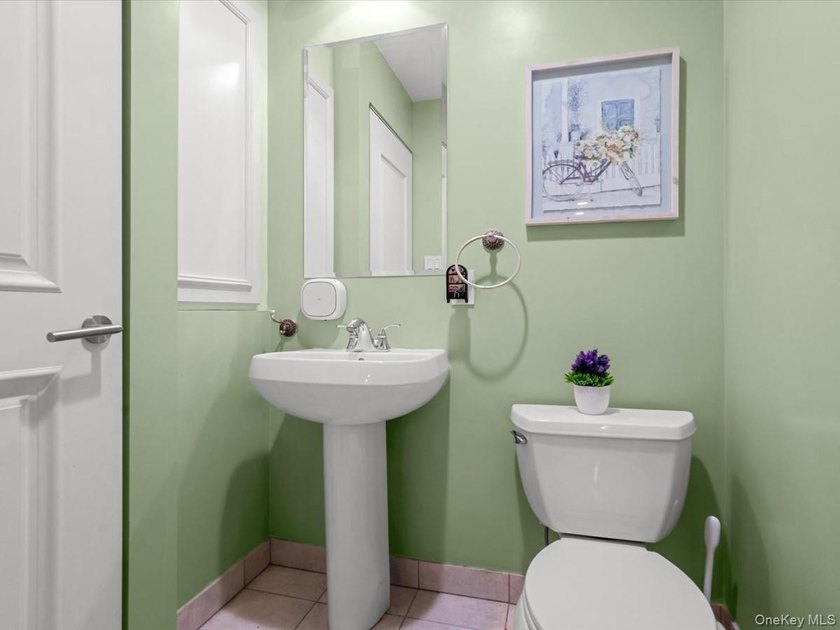 Welcome to Residence 4C at Arista 35, a beautifully appointed - photo 14