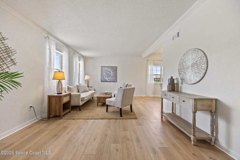 Spacious, versatile home 15 mins from the beach! This property - photo 5