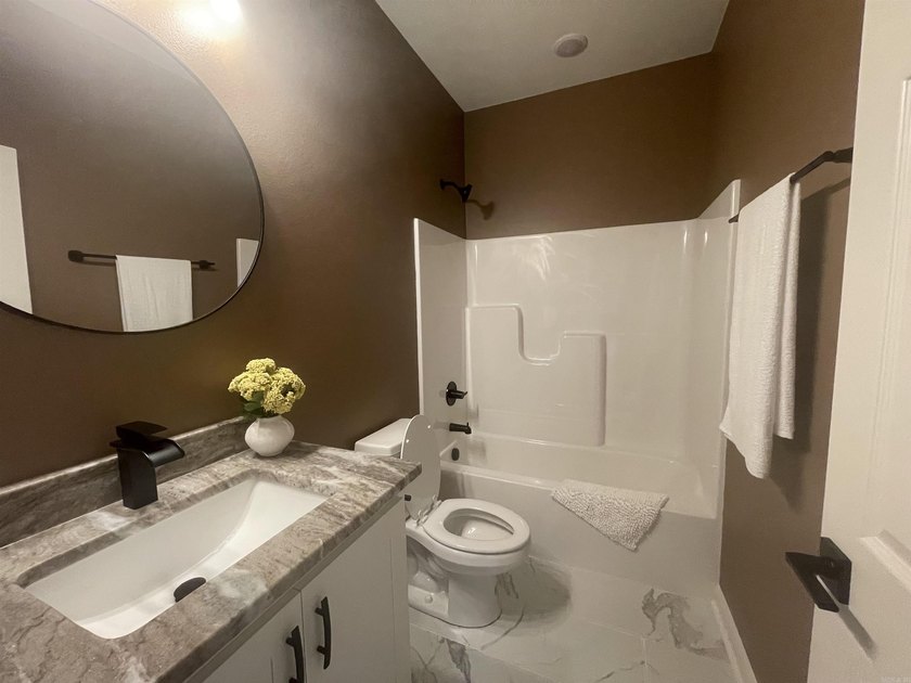 Stunning new construction in Springtree Village Phase 5 offering - photo 12