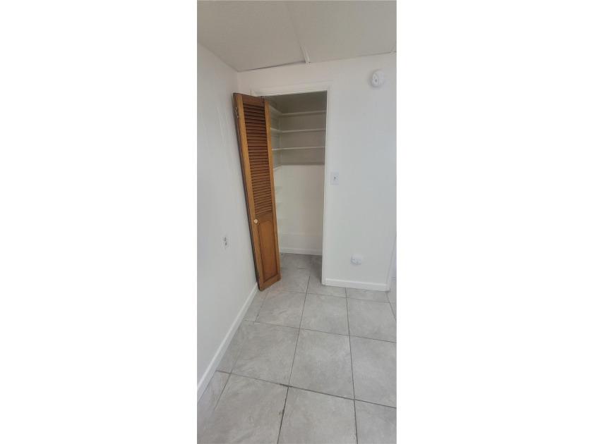 Discover the potential of this Duplex located at 411 E 8th - photo 17