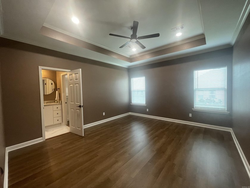 Stunning new construction in Springtree Village Phase 5 offering - photo 18