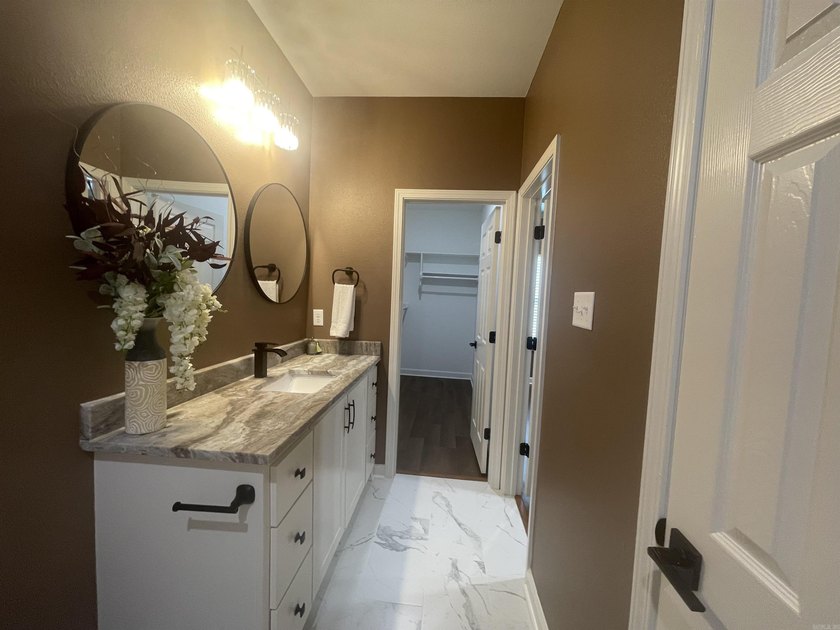 Stunning new construction in Springtree Village Phase 5 offering - photo 21