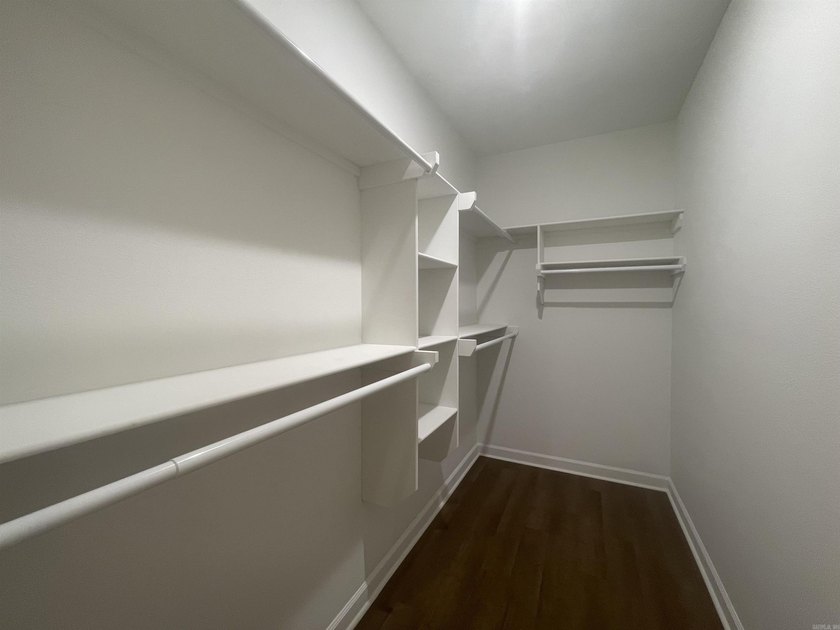 Stunning new construction in Springtree Village Phase 5 offering - photo 22