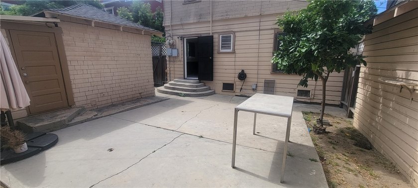 Discover the potential of this Duplex located at 411 E 8th - photo 25