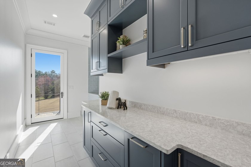 New construction on Lake Lanier in the gated Lyonesse Estates - photo 38