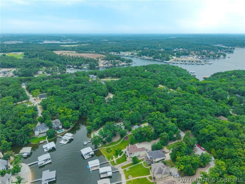 Embrace the ultimate lakefront lifestyle at Porto Cima on this - photo 19