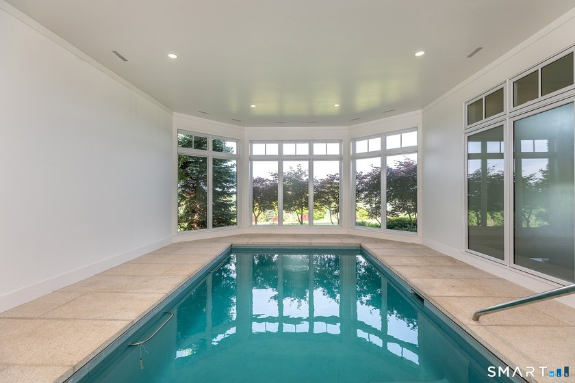 On Top of the World. Unparalleled Estate with complete privacy - photo 34
