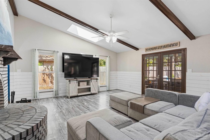 Welcome to your private Florida retreat-where space, comfort - photo 9