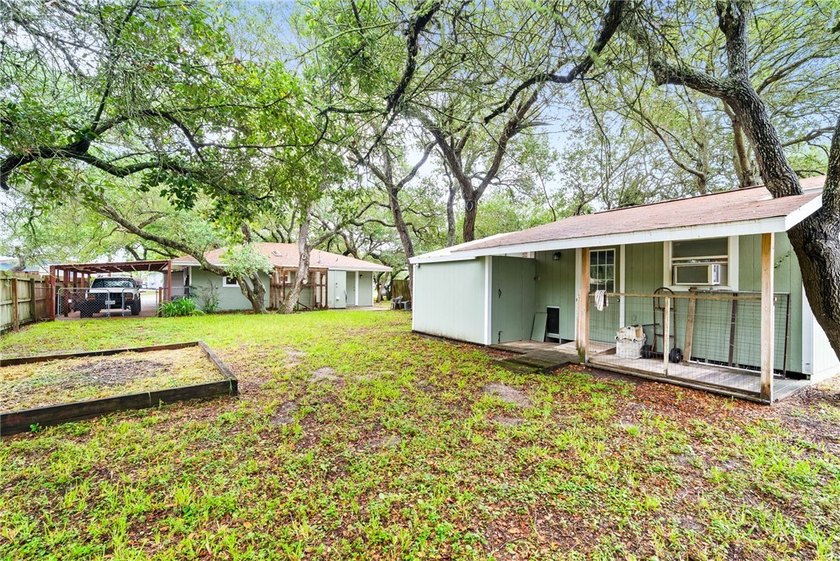 Your Rockport Paradise Awaits! Move right in and start enjoying - photo 15