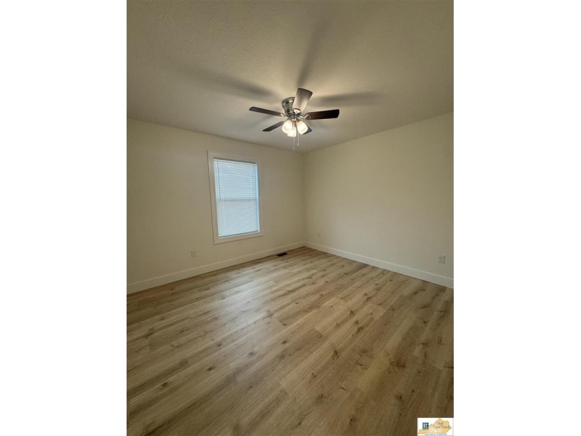 NEW CONSTRUCTION home with 3-car garages &amp; offering 1625 +/- SF - photo 18
