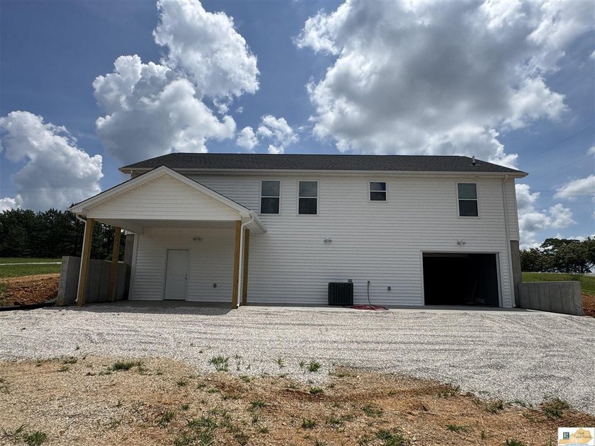NEW CONSTRUCTION home with 3-car garages &amp; offering 1625 +/- SF - photo 41