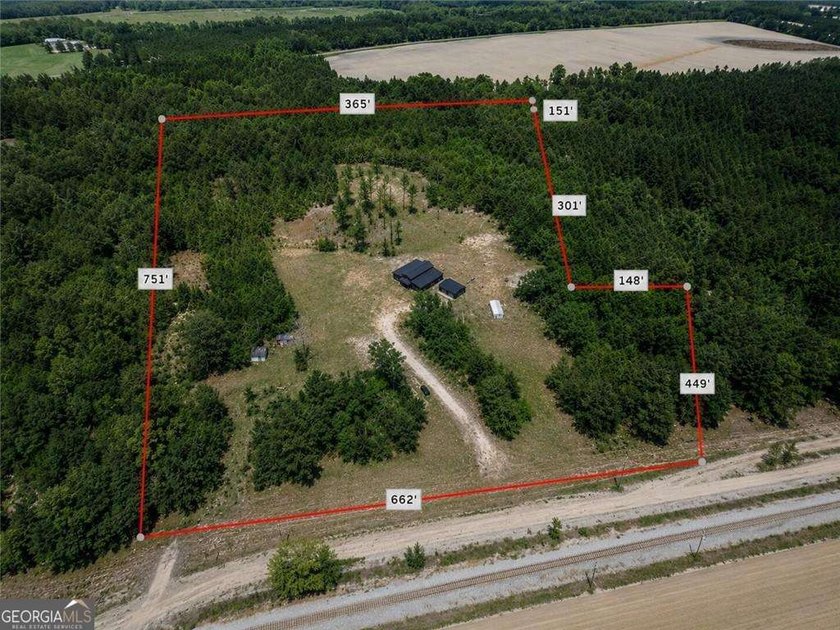 Modern barndominium on 10.28 private, wooded acres with TWO - photo 6