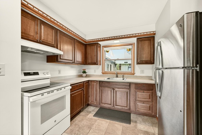 Enjoy downtown Rochester living in this spacious 2-bedroom - photo 7