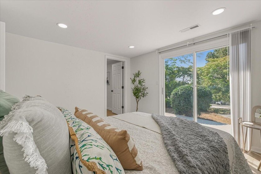 Escape to lake life in this beautifully updated one-story - photo 19