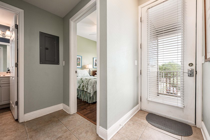 Welcome to your slice of paradise on Florida's beautiful Emerald - photo 10