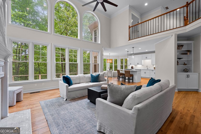 *** MUST SEE *** Lakefront Luxury on Lake Kedron - Completely - photo 16