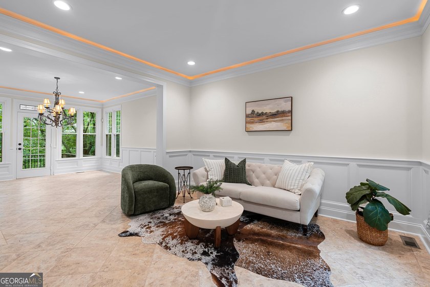 *** MUST SEE *** Lakefront Luxury on Lake Kedron - Completely - photo 25