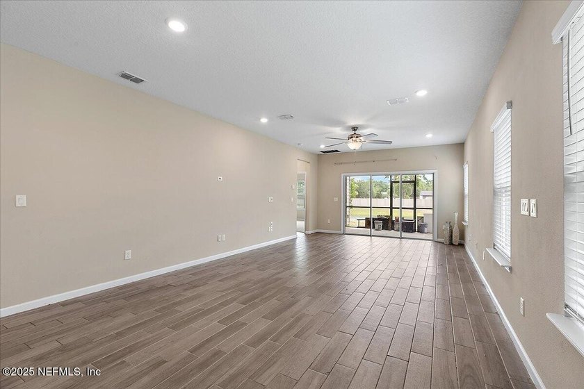 No Money down 100% financing-must qualify Like new home with one - photo 8