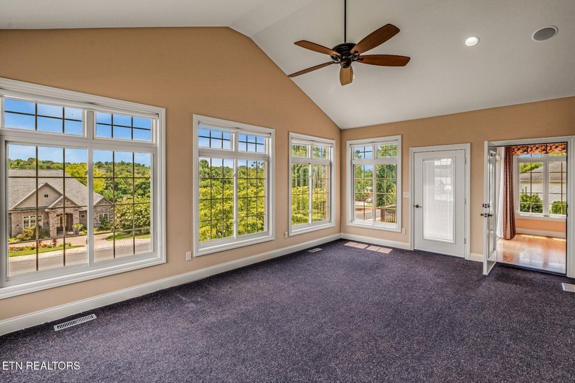 Welcome to Kahite, one of Tellico Village's most sought-after - photo 26