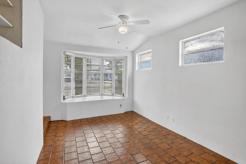 Back on market! Brand new roof completed! Move-in ready 2BR/1BA - photo 29