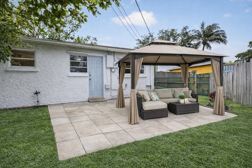 Back on market! Brand new roof completed! Move-in ready 2BR/1BA - photo 39