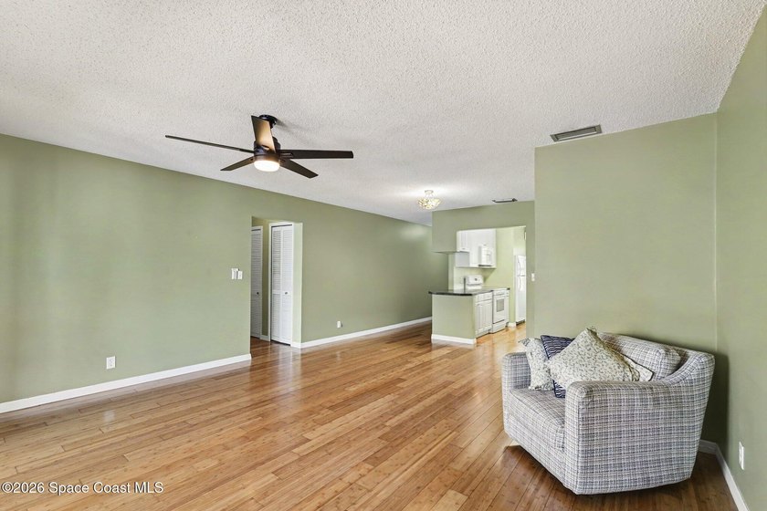 Well-maintained &amp; thoughtfully updated, this spacious condo is - photo 7