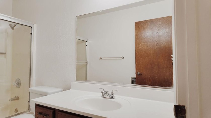 Welcome home! This is the reasonably price, recently remodeled - photo 18