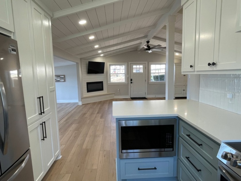 Kitchen - photo 11