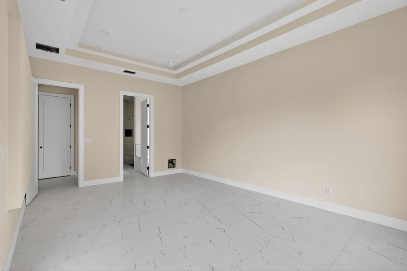 Brand-new construction in Port St. Lucie offering an impressive - photo 21