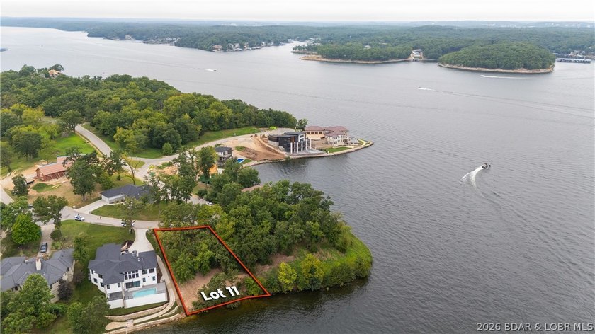 Discover the perfect setting for your custom lakefront dream - photo 24