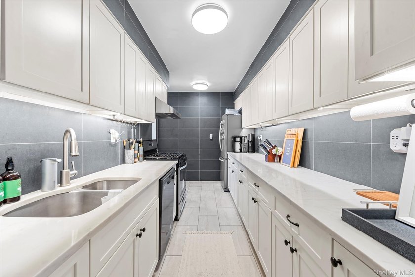 Welcome to this beautifully renovated 3-bedroom co-op nestled in - photo 11