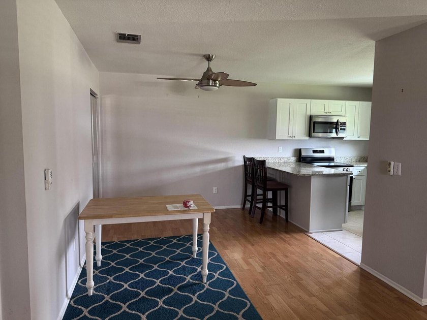 Popular Villa in good condition. New roof 2022, impact doors &amp; - photo 13