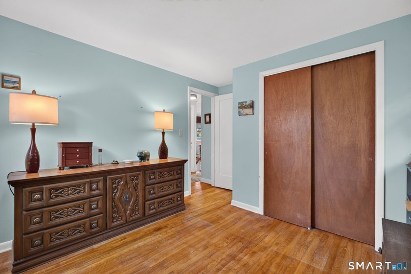 Move right into this beautifully updated Raised Ranch offering 3 - photo 21