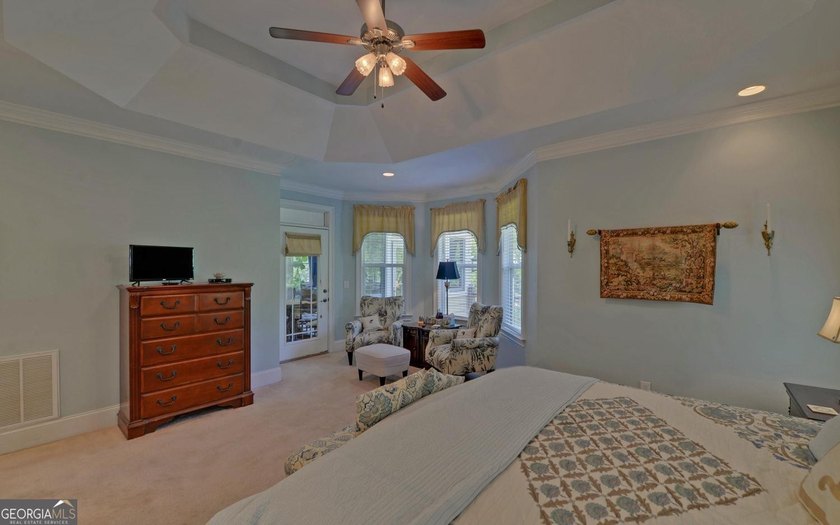 Custom-built lakefront home located within the city limits of - photo 23