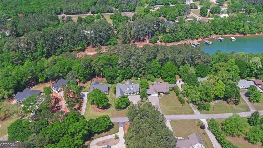 Custom-built lakefront home located within the city limits of - photo 59