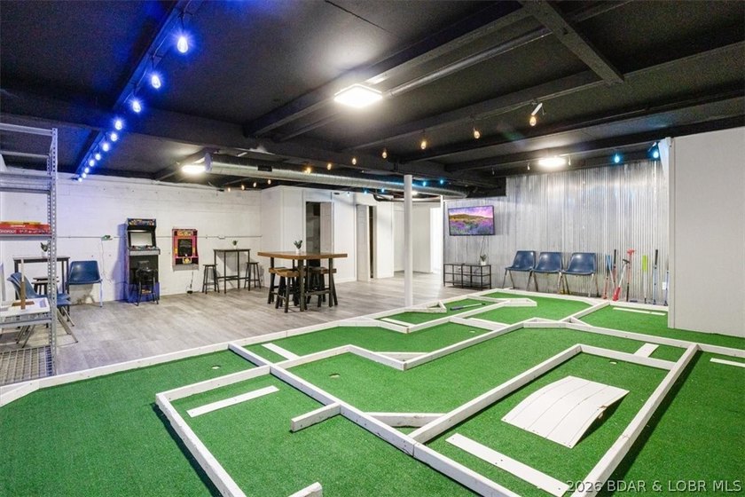 This impressive 6,236 sq ft property has demonstrated strong - photo 25