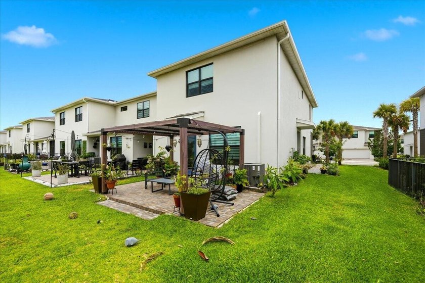 This beautiful Model Home at Cadence at Tradition offers 1,917 - photo 31