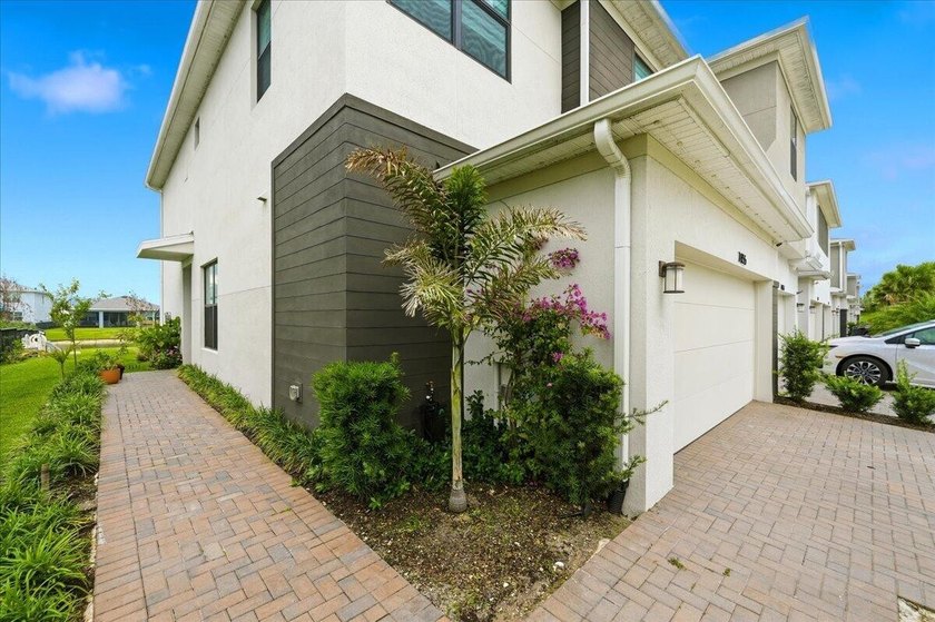 This beautiful Model Home at Cadence at Tradition offers 1,917 - photo 38