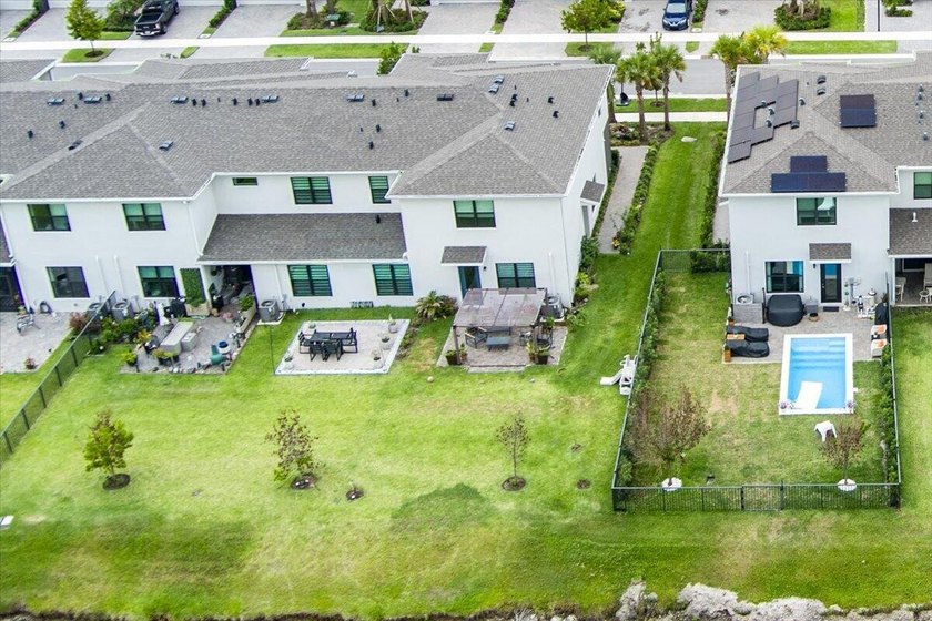 This beautiful Model Home at Cadence at Tradition offers 1,917 - photo 41