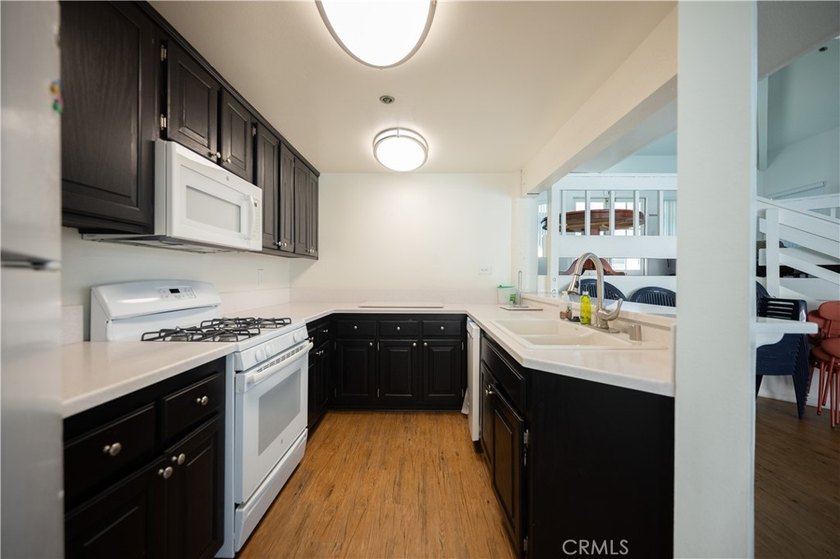 Welcome to Resort-Style Coastal Living in Pointe Surfside! - photo 35