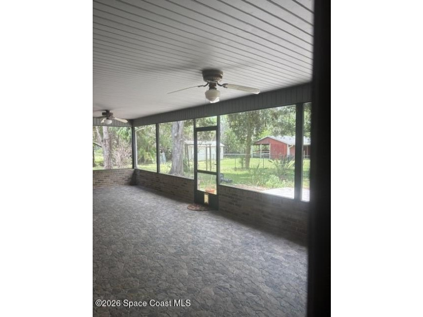 If you are looking for space inside and out to include roomy - photo 3