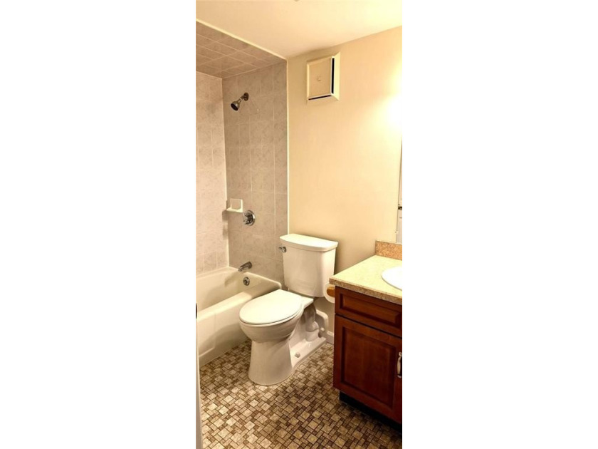 Immaculate move in ready two bed, two bath condo in popular - photo 11