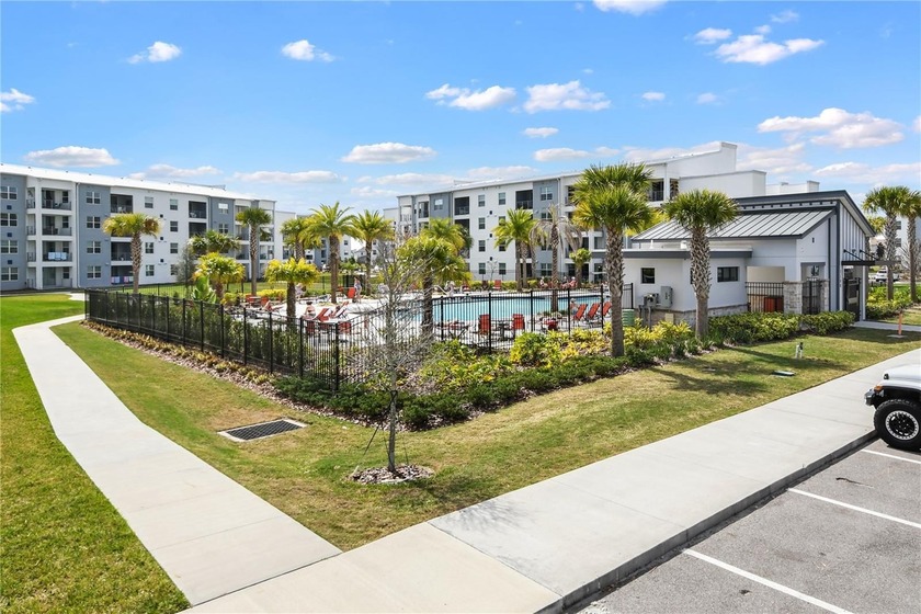 *BACK ON THE MARKET DUE TO BUYER FINANCING FALLING THROUGH* - photo 3