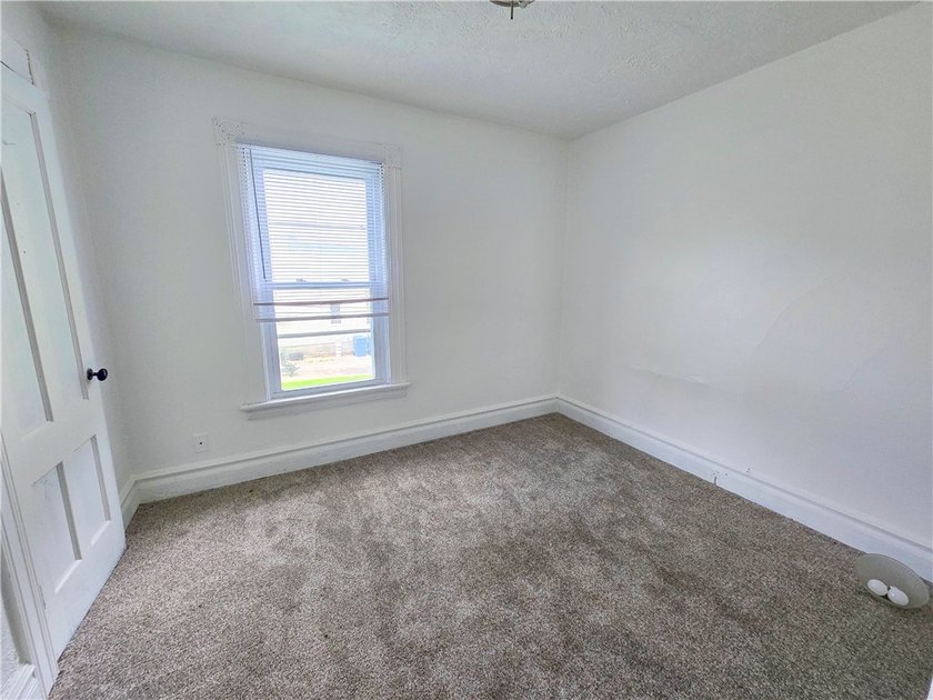 Huge Duplex in the heart of the Beechwood Neighborhood of the - photo 17