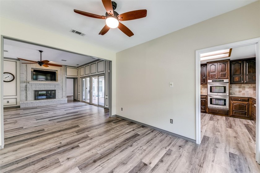 Located minutes from Sherrill Park Golf Course, this remodeled - photo 9